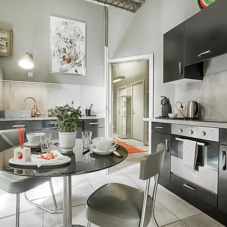 Le Petit Jardin - Appt Pour 4 Avec Bain A Remous